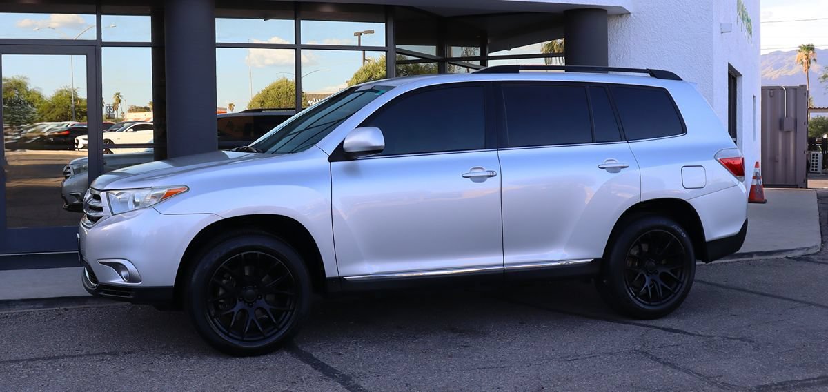 Used 2013 Toyota Highlander Plus FWD image 7