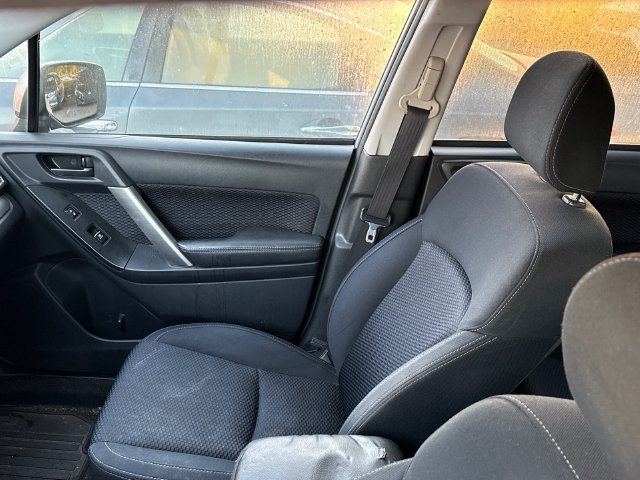 Used 2017 Subaru Forester 2.5i Premium AWD/4WD image 8