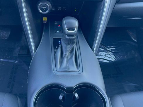 Certified 2023 Toyota Venza LE image 20