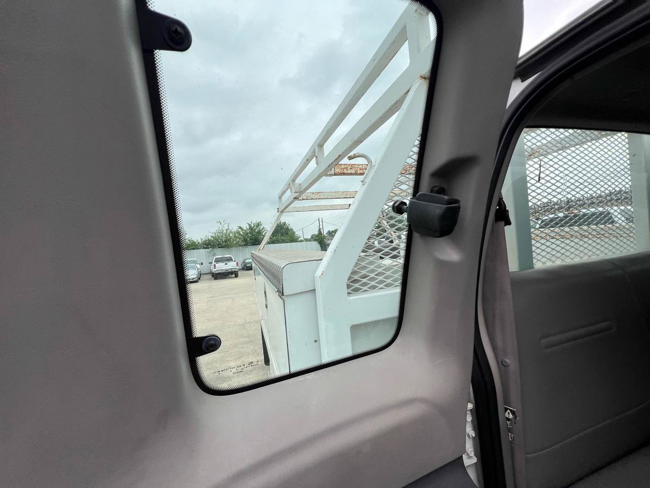Used 2001 Ford F350 XL RWD image 75