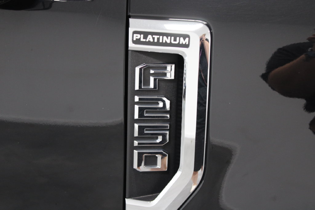 Used 2022 Ford F250 Platinum AWD/4WD image 12