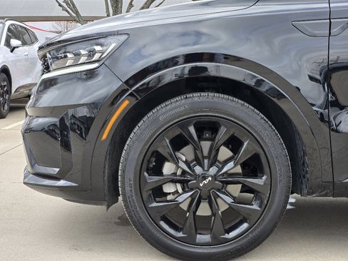 Certified 2023 Kia Sorento SX image 14