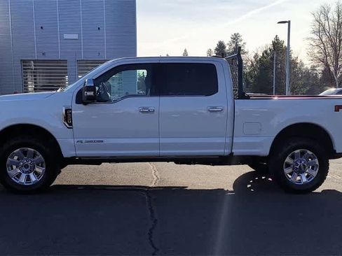 Used 2022 Ford F350 Platinum w/ FX4 Off-Road Package image 5