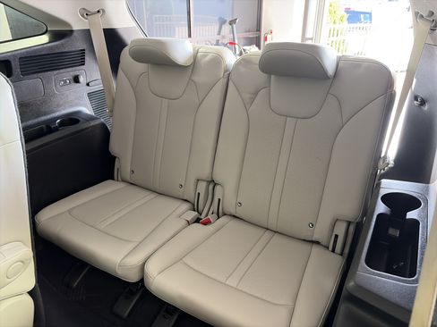Used 2023 Kia Sorento EX AWD/4WD image 8