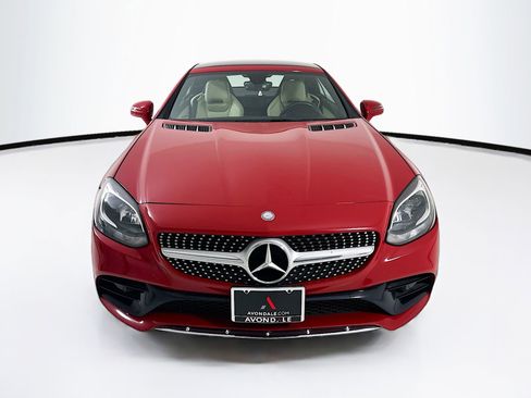 Used 2017 Mercedes-Benz SLC 300 image 2