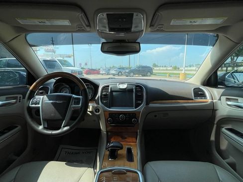 Used 2014 Chrysler 300 C w/ Beats Audio Group RWD image 23