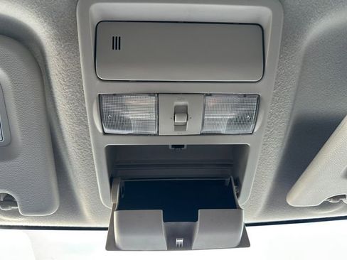 Used 2021 Nissan NV 2500 SV image 20