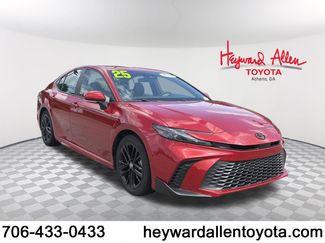 Certified 2025 Toyota Camry SE FWD video 1