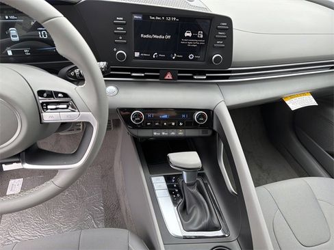 New 2026 Hyundai Elantra Sport image 15