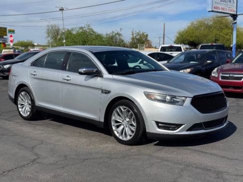 Used 2015 Ford Taurus Limited image 3