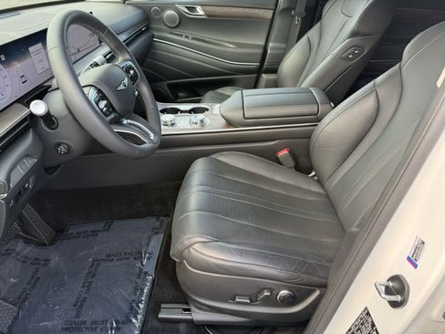 Used 2025 Genesis GV80 2.5T Advanced image 10