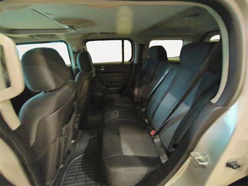 Used 2008 HUMMER H3 image 13