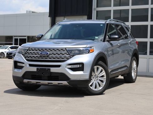 Used 2020 Ford Explorer Limited AWD/4WD image 3