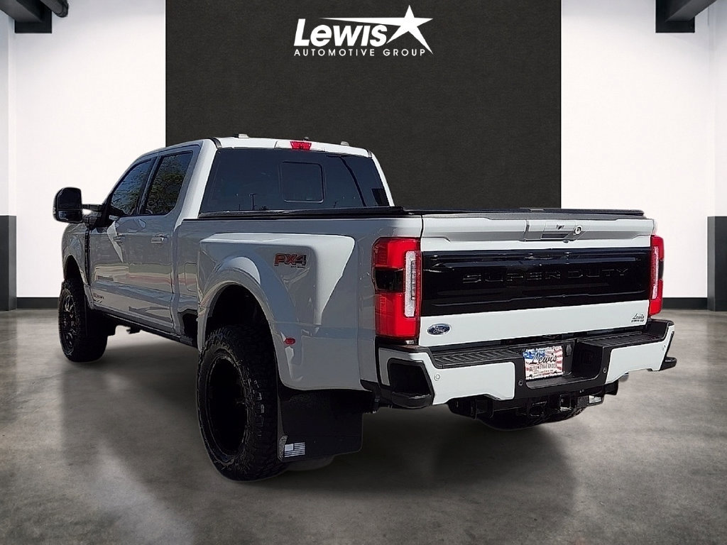 Used 2026 Ford F350 Platinum AWD/4WD image 3