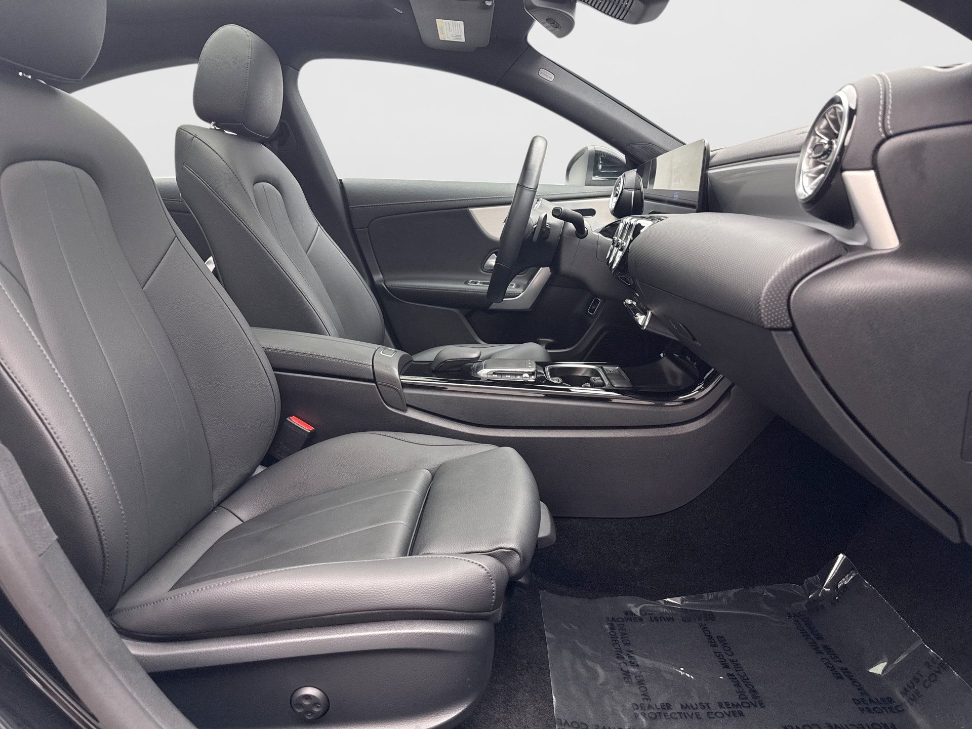 Used 2023 Mercedes-Benz CLA 250 4MATIC image 18