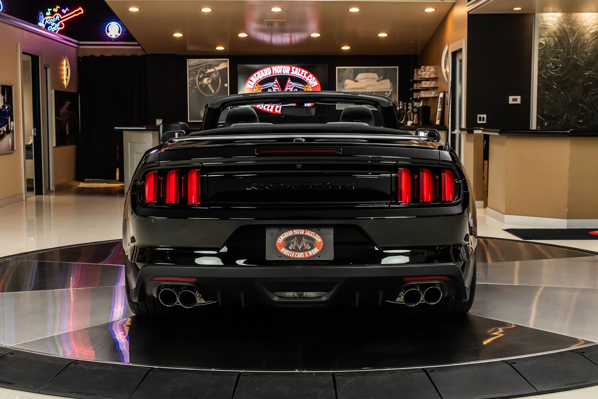 Used 2017 Ford Mustang GT Premium w/ Equipment Group 401A RWD image 15