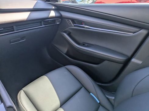 Used 2025 MAZDA MAZDA3 s w/ Appearance Package image 11