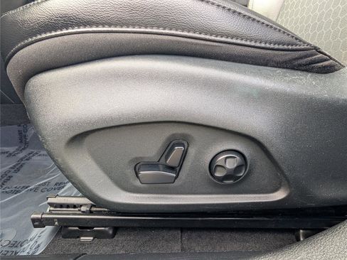 Used 2019 Jeep Compass Latitude w/ Popular Equipment Group image 19