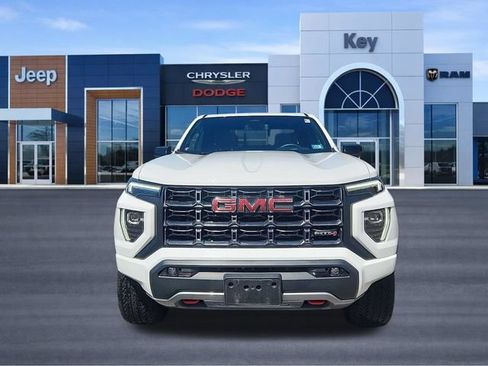 Used 2024 GMC Canyon AT4 w/ AT4 Premium Package AWD/4WD image 8