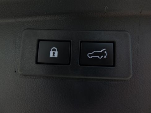 Used 2025 Subaru Outback Onyx Edition AWD/4WD image 17