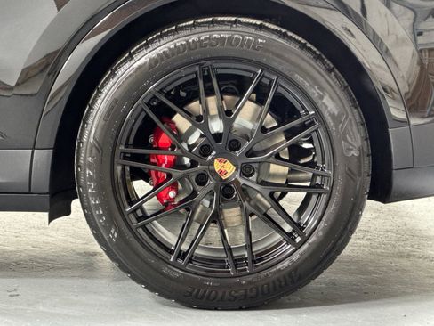 New 2026 Porsche Cayenne S AWD/4WD image 34