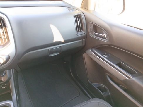 Used 2021 Chevrolet Colorado LT w/ Redline Special Edition image 31