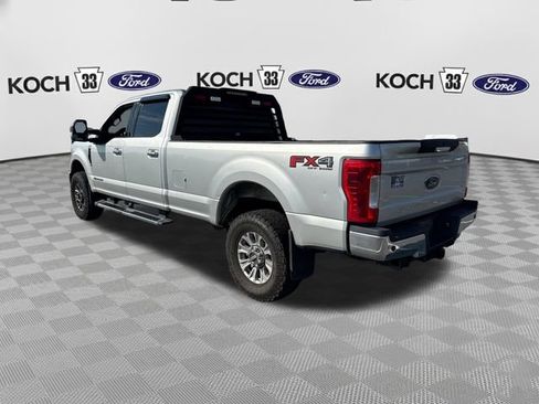 Used 2017 Ford F250 XLT w/ XLT Premium Package AWD/4WD image 6