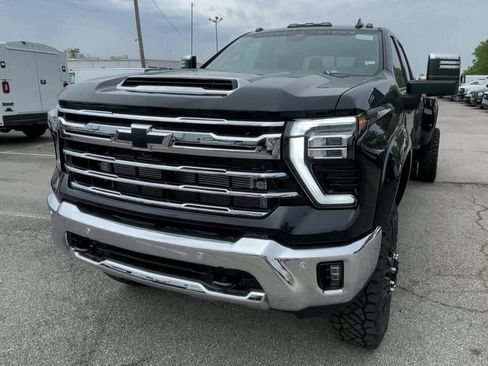 New 2026 Chevrolet Silverado 3500 LTZ w/ LTZ Plus Package AWD/4WD image 5
