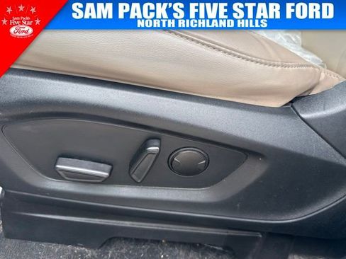 Used 2021 Ford Explorer XLT w/ Equipment Group 202A RWD image 8
