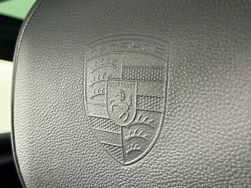Used 2025 Porsche Cayenne AWD/4WD image 16