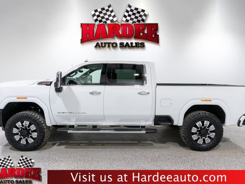 Used 2025 GMC Sierra 2500 Denali w/ Denali Reserve Package image 1