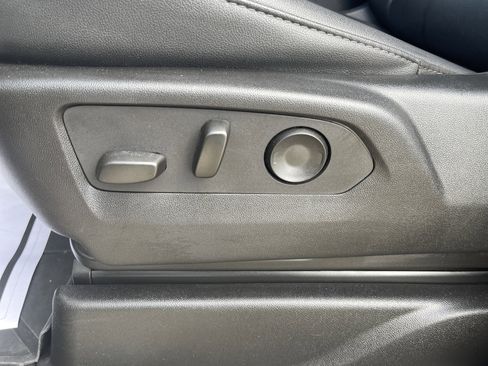 Used 2024 Chevrolet Tahoe Z71 w/ Luxury Package image 35