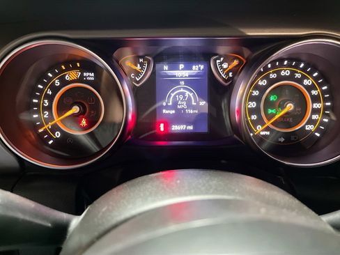 Used 2023 Jeep Wrangler Unlimited Sport AWD/4WD image 12