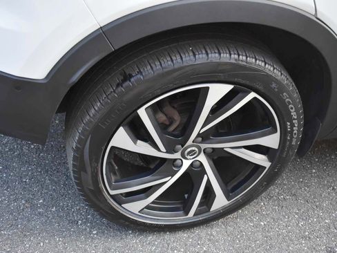 Used 2019 Volvo XC40 T5 R-Design AWD/4WD image 37