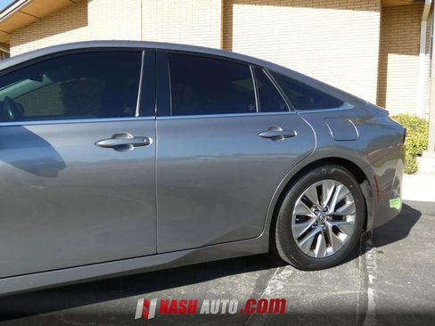 Used 2023 Toyota Mirai w/ Advanced Technology Package RWD image 14