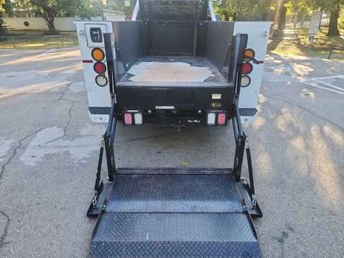 Used 2017 Ford F350 XL w/ Power Equipment Group AWD/4WD image 10