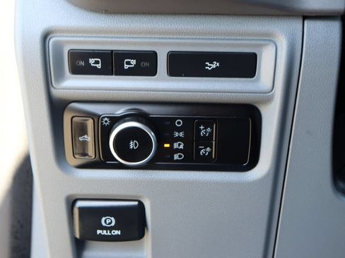 Used 2024 Ford F150 XLT w/ Equipment Group 302A MID RWD image 19