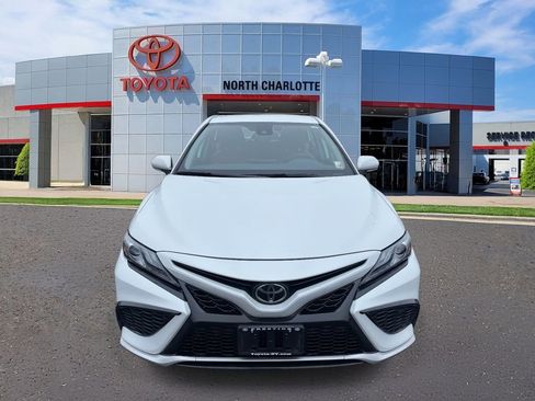 Used 2023 Toyota Camry XSE image 4