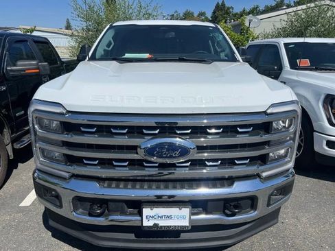 Used 2024 Ford F250 Lariat AWD/4WD image 2