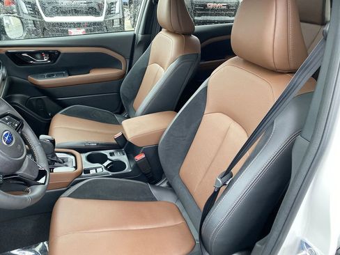 Used 2025 Subaru Forester Touring image 20