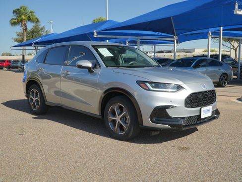 Used 2024 Honda HR-V EX-L image 3