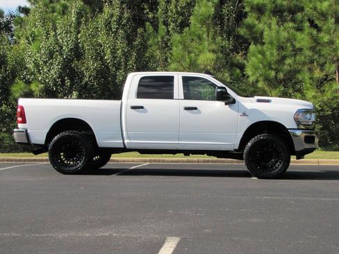 Used 2023 RAM 2500 Tradesman w/ Towing Technology Group AWD/4WD image 4