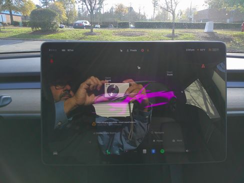 Used 2022 Tesla Model 3 image 22