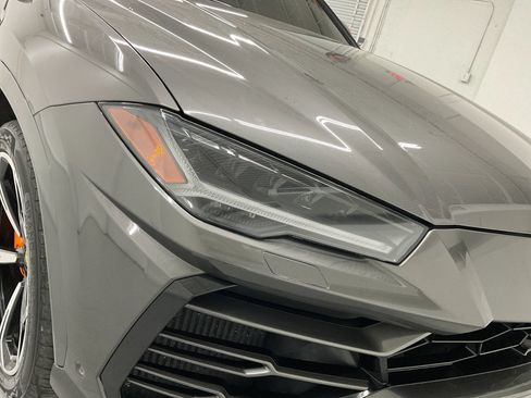 Used 2021 Lamborghini Urus AWD/4WD image 70