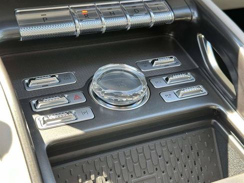 New 2026 Lincoln Nautilus Premier AWD/4WD image 38