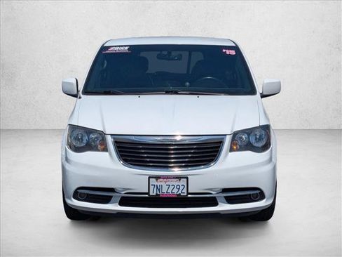 Used 2015 Chrysler Town & Country S w/ Driver Convenience Group FWD image 2