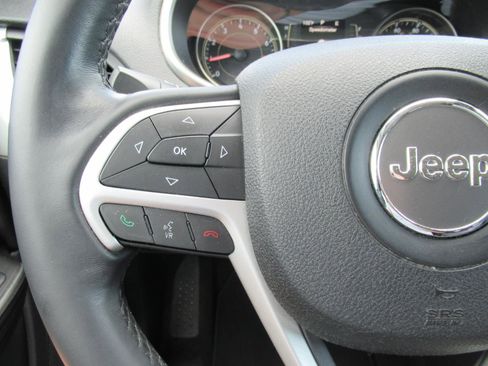 Used 2014 Jeep Cherokee Latitude w/ Comfort/Convenience Group FWD image 22
