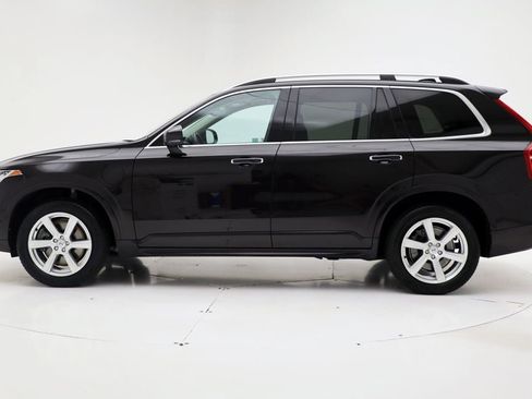 Used 2016 Volvo XC90 T8 Momentum w/ Vision Package AWD/4WD image 5