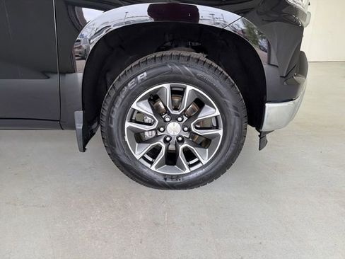 Certified 2024 Chevrolet Silverado 1500 LT AWD/4WD image 14