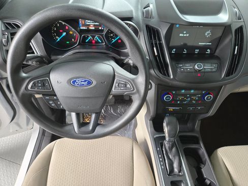 Used 2019 Ford Escape SE FWD image 13